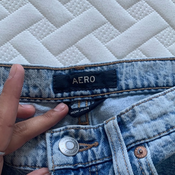 aero ripped mom jeans - Picture 2 of 3